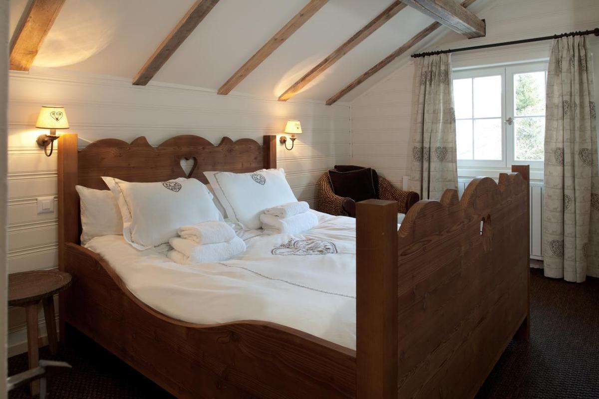 Chalet Chocolate Box